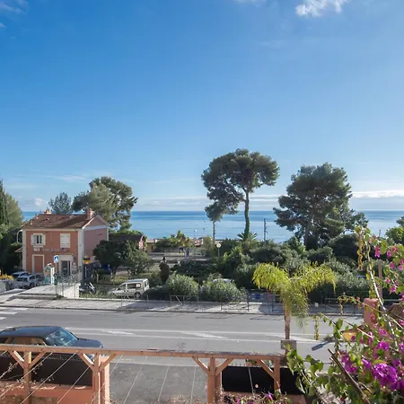 Bord De - Beau 2 Pieces Renove - Parking - Ex アパート エズ